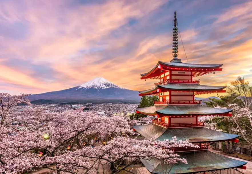 best time to visit Japan