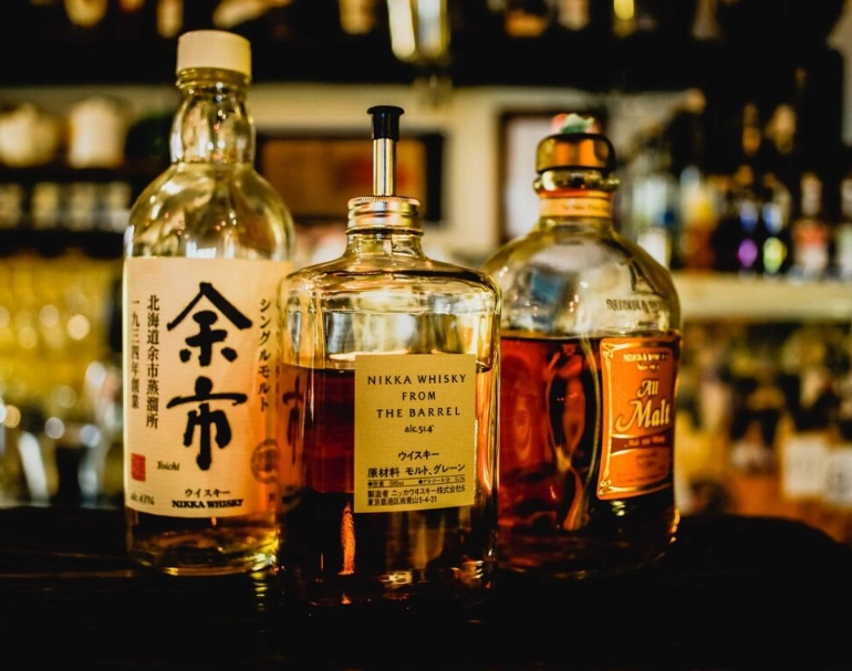 Suntory distillery tour Suntory distillery tour