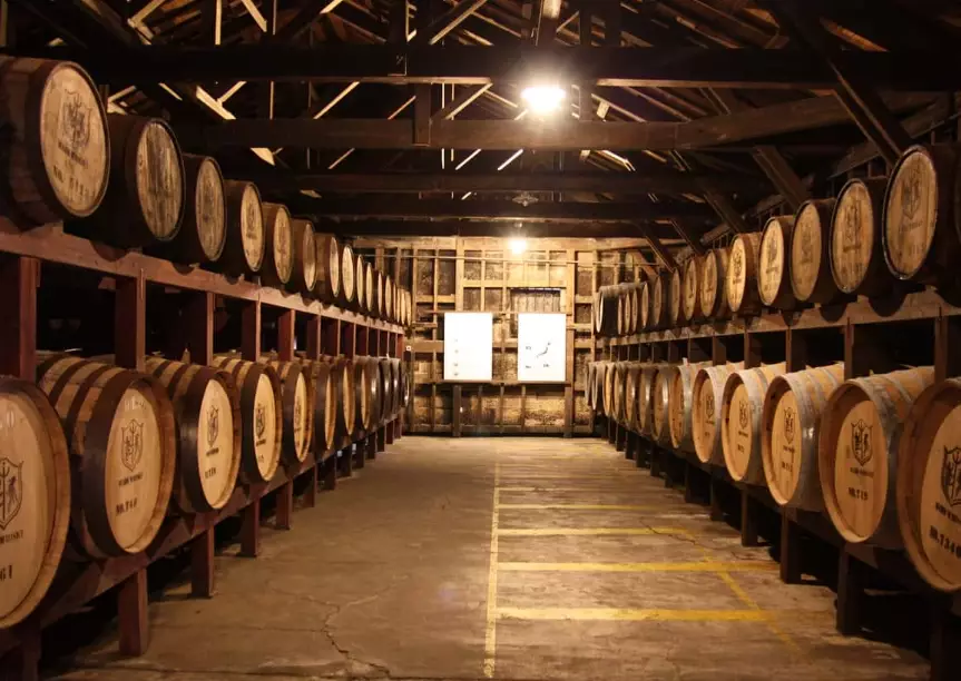 Japanese whisky distillery tour Japanese whisky distillery tour