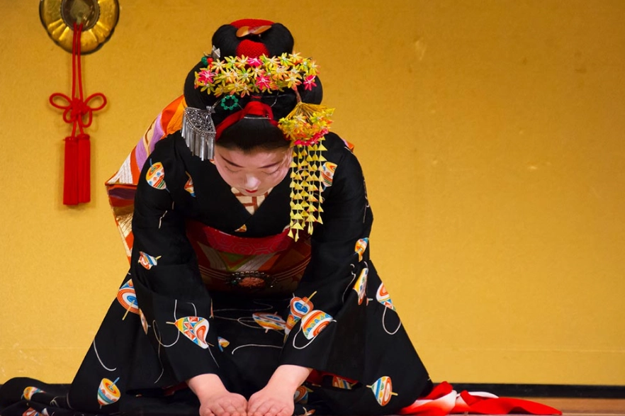 Japanese etiquette mistakes