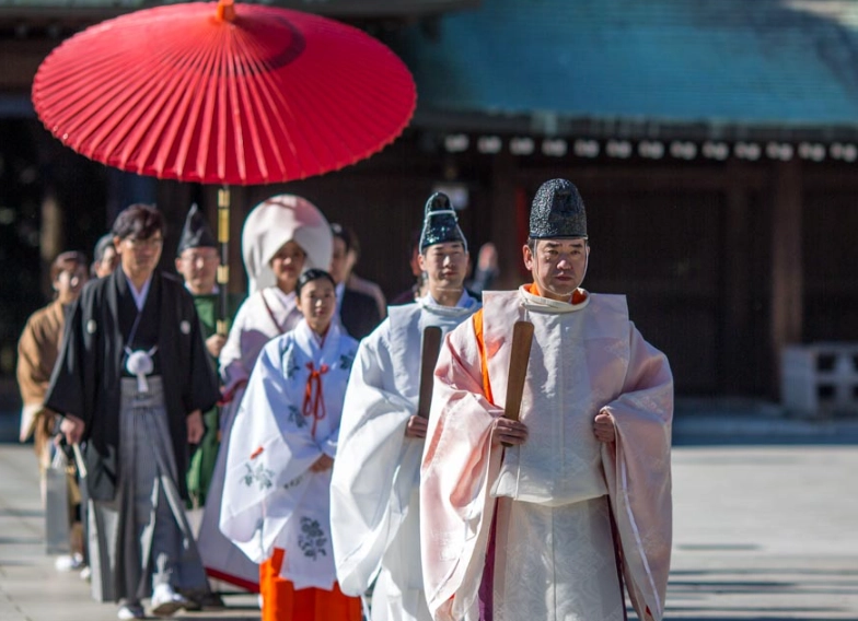 living in japan rules