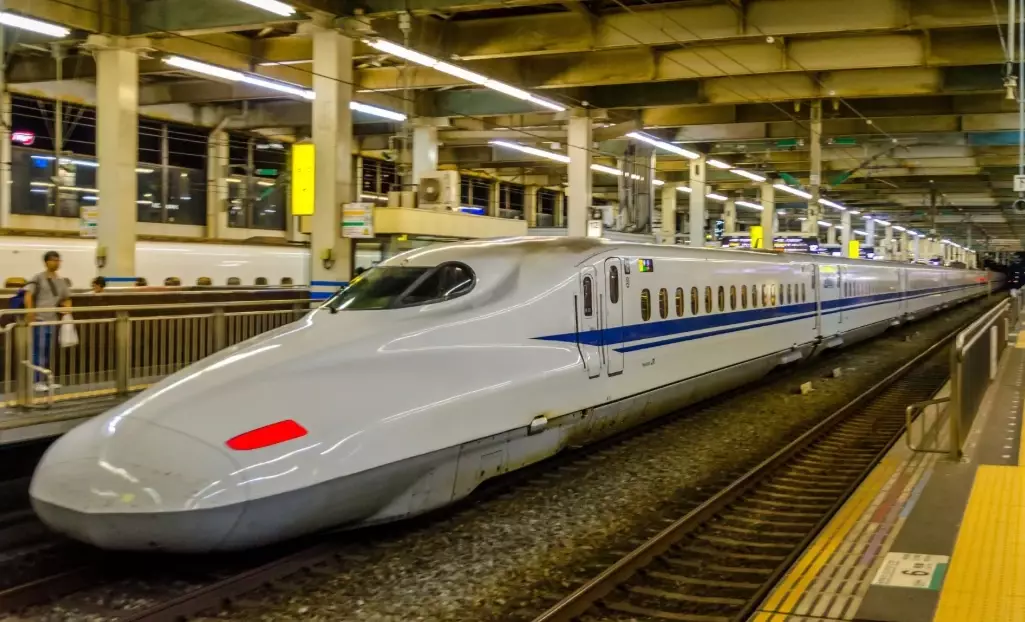 Shinkansen arrival time