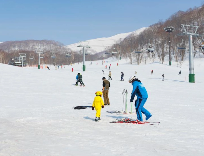 cheap skiing Japan