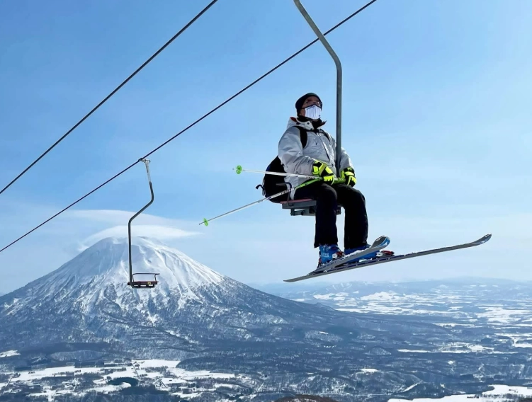 cheap skiing Japan