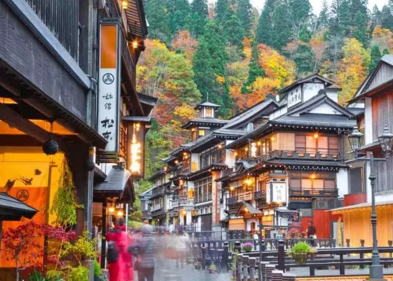 offbeat Japan autumn travel