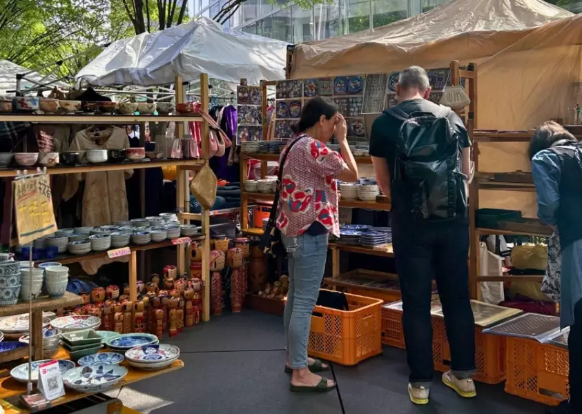 best time for Tokyo antique market best time for Tokyo antique market