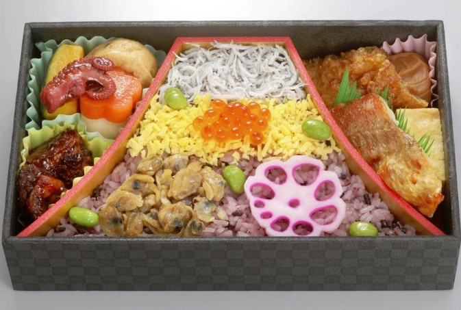 Shinkansen bento box Tokyo Station