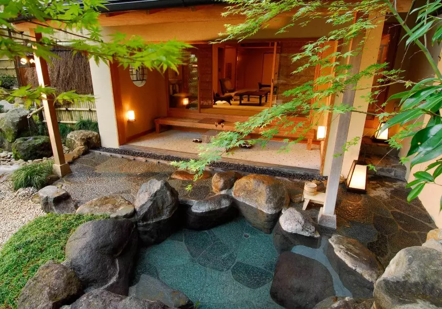 luxury ryokan experience