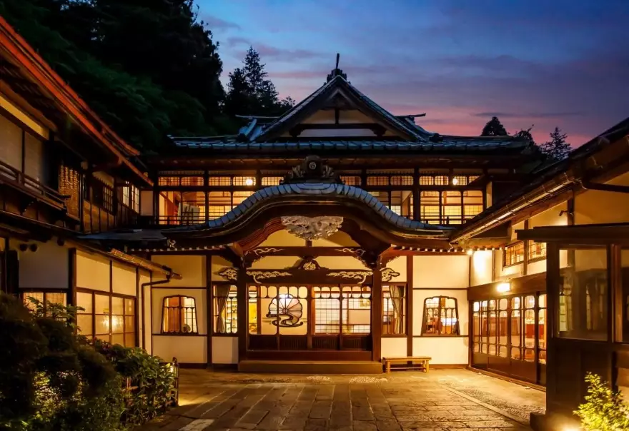 best ryokan in hakone