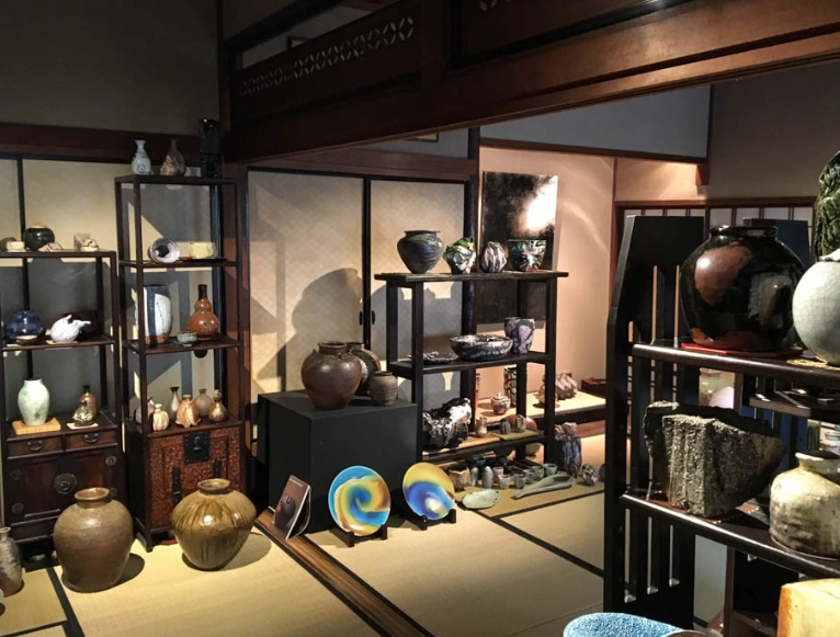 hands-on pottery experience japan